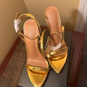Gold Point Toe Lock Charm Heeled Sandals